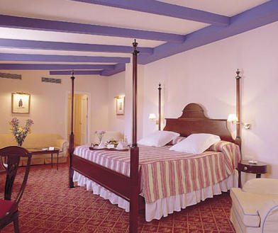 cuarto Hoteles en Andalucia